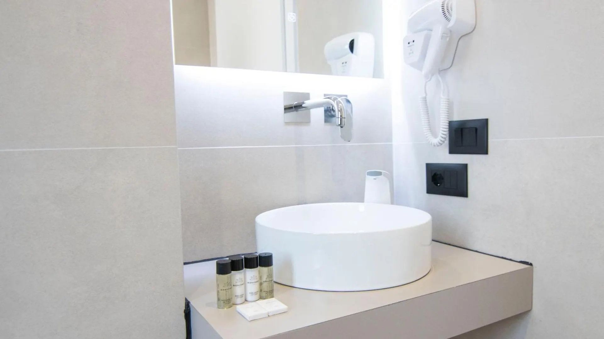 Mina Luxury Rooms Tirana Apartment